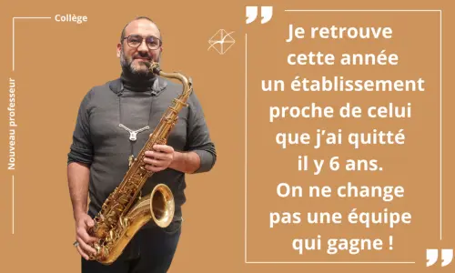 Meidhi Firah, nouveau professeur de musique, joue du saxophone;
