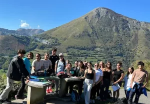 Les élèves de terminale spécialité SVT en vallée d'Aspe